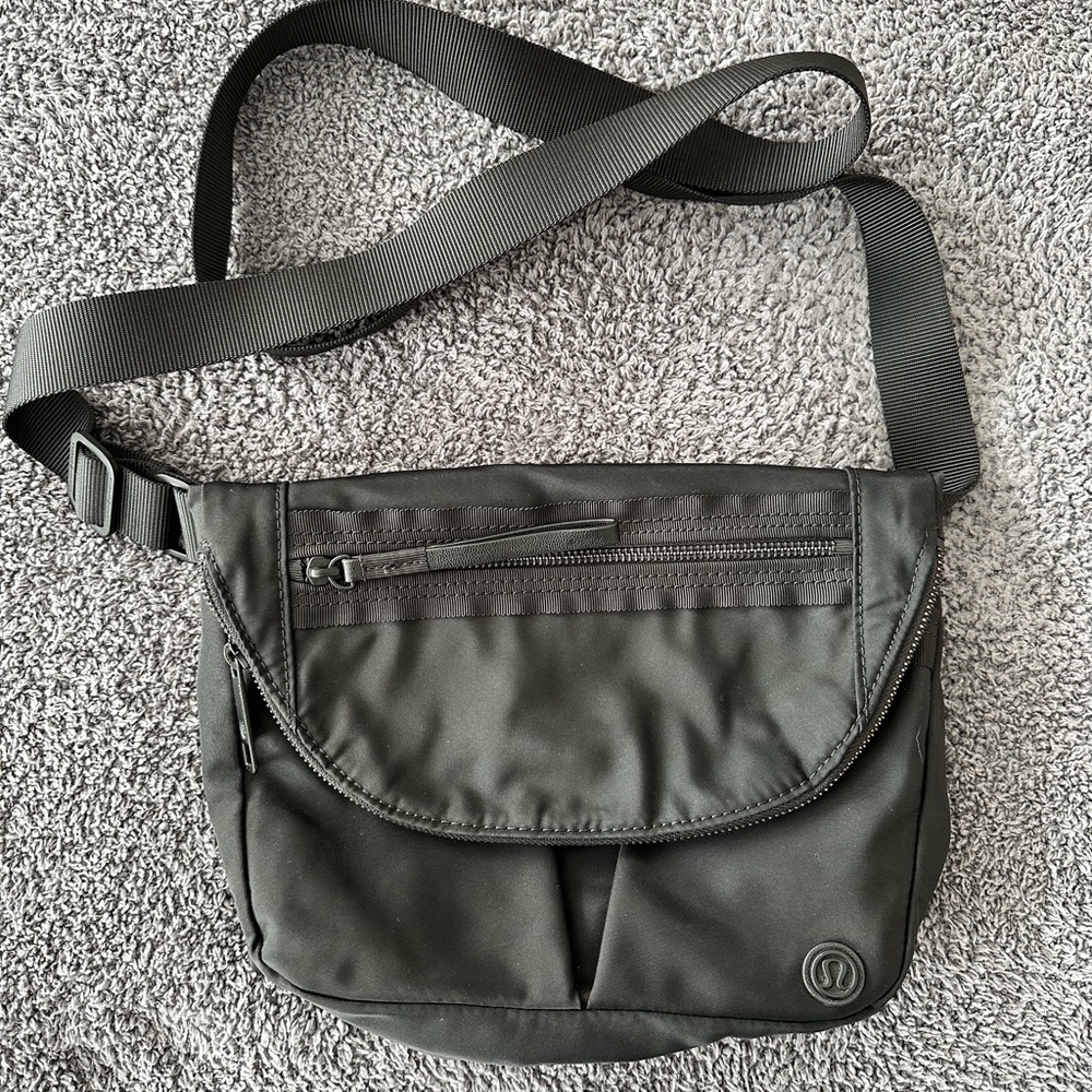 Lululemon Festival Bag
